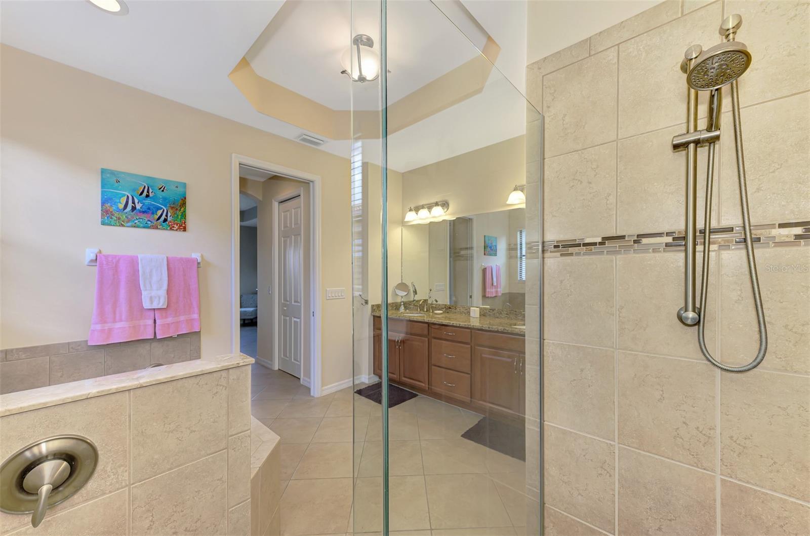 1050 Bluffwood Dr Property Photo 33