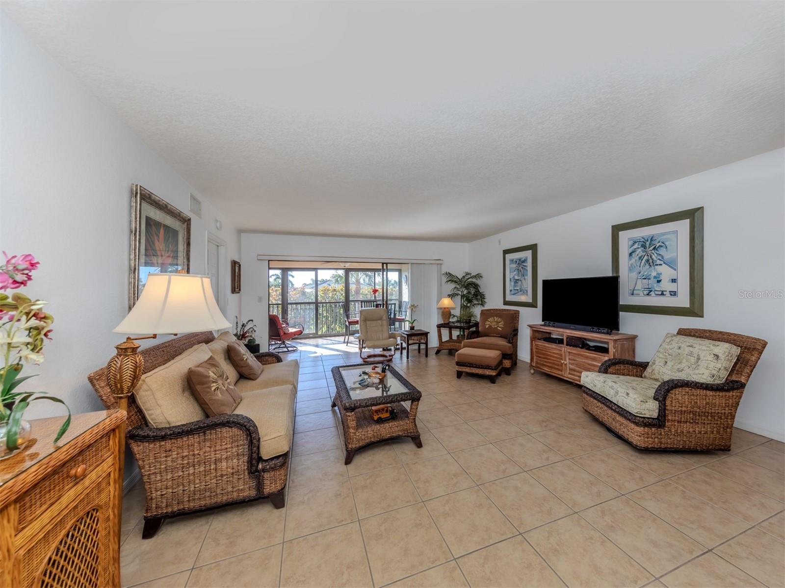 601 Shreve St #51b Property Photo 3