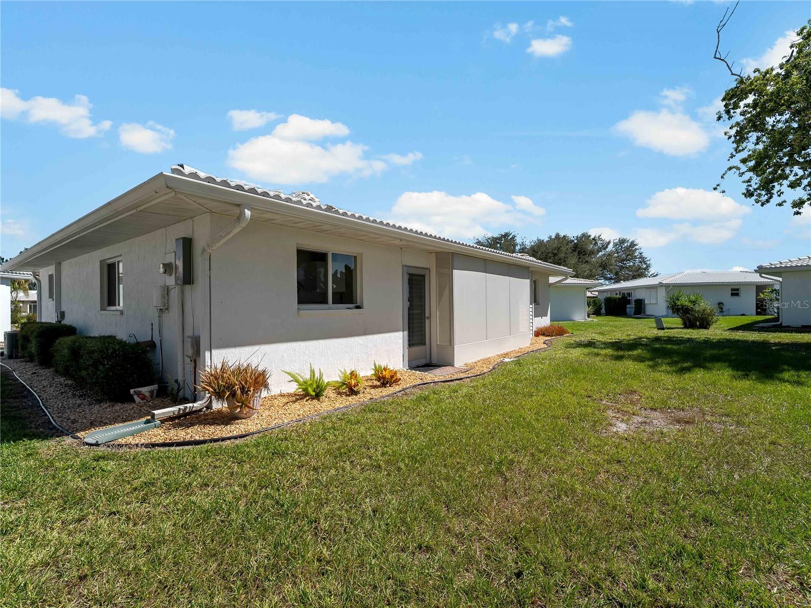 52 Circlewood Dr #a1-2 Property Photo 27