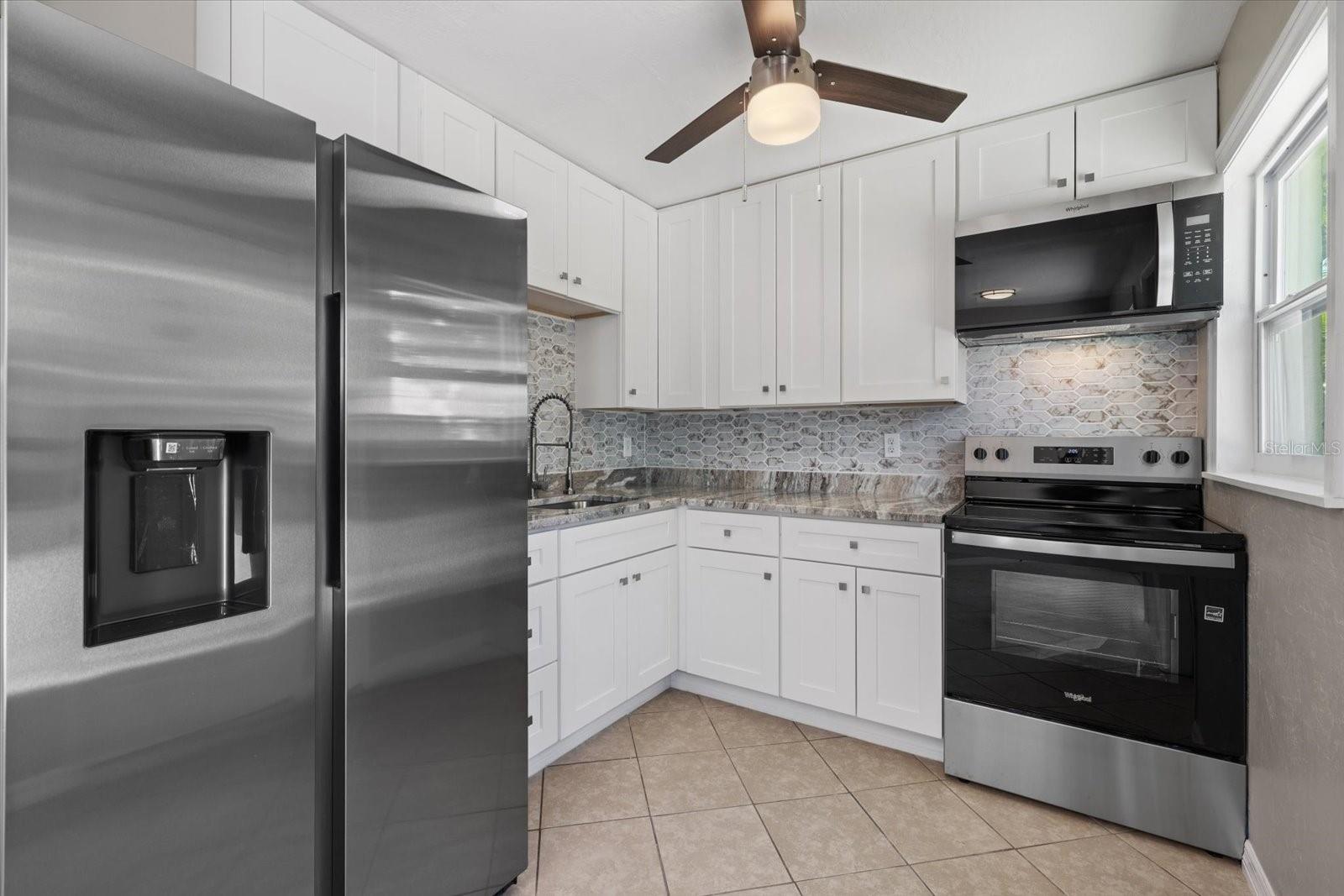 6024 Merril St Property Photo 4