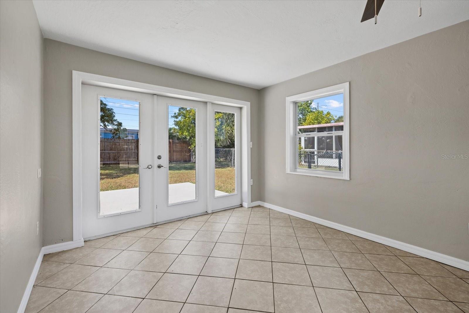 6024 Merril St Property Photo 12
