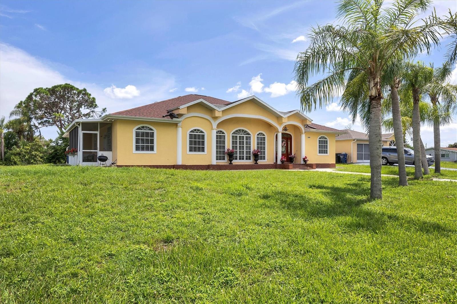 12209 Cotorro Ave Property Photo 3