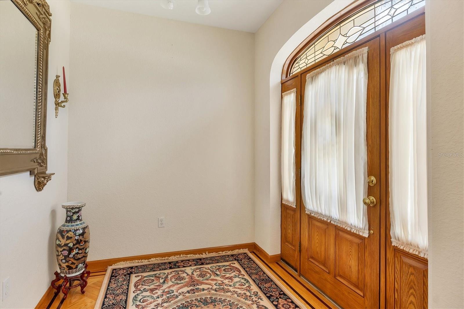 12209 Cotorro Ave Property Photo 6