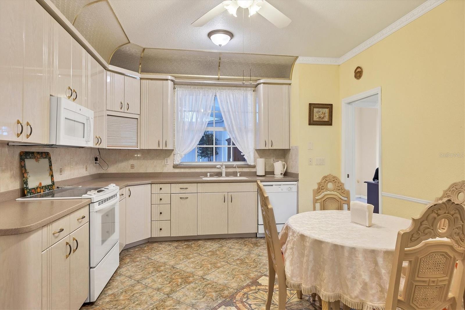 12209 Cotorro Ave Property Photo 19