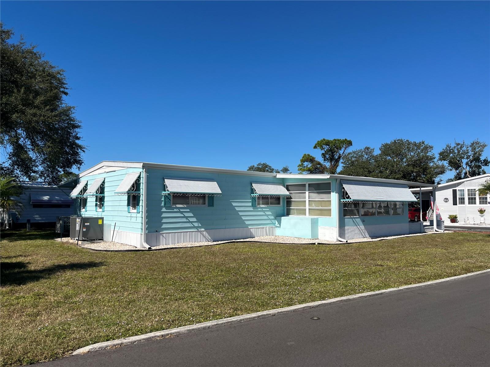 518 Cervina Dr N Property Photo 3