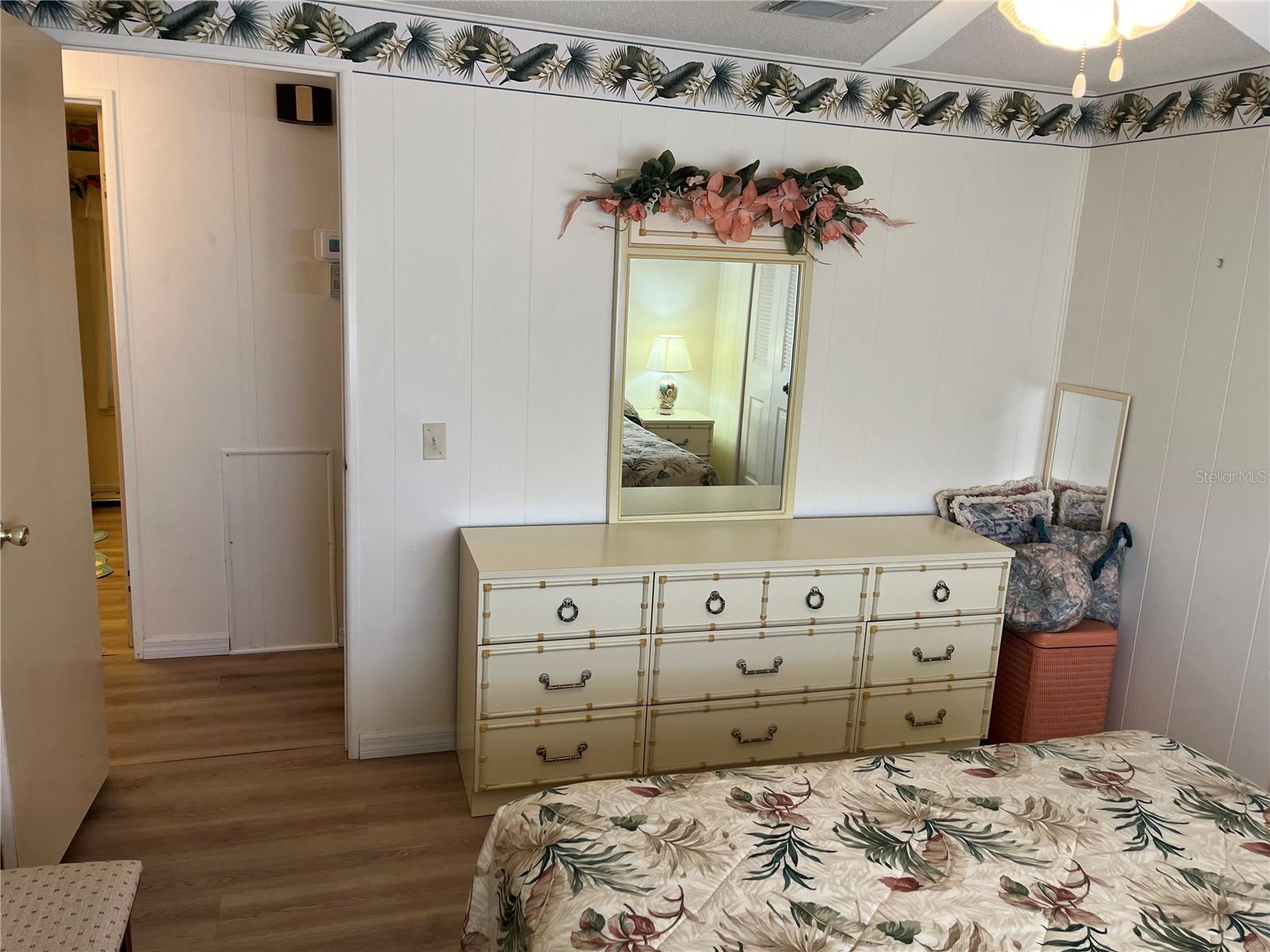 518 Cervina Dr N Property Photo 33