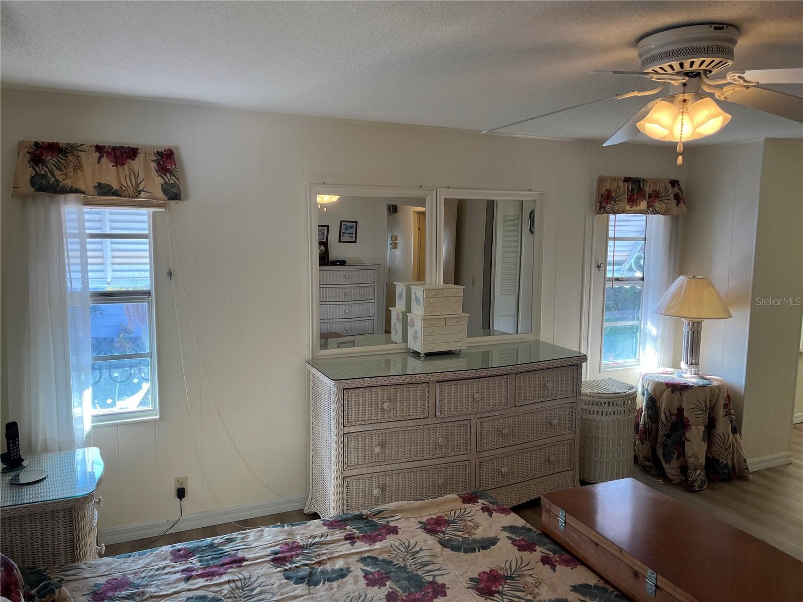 518 Cervina Dr N Property Photo 43