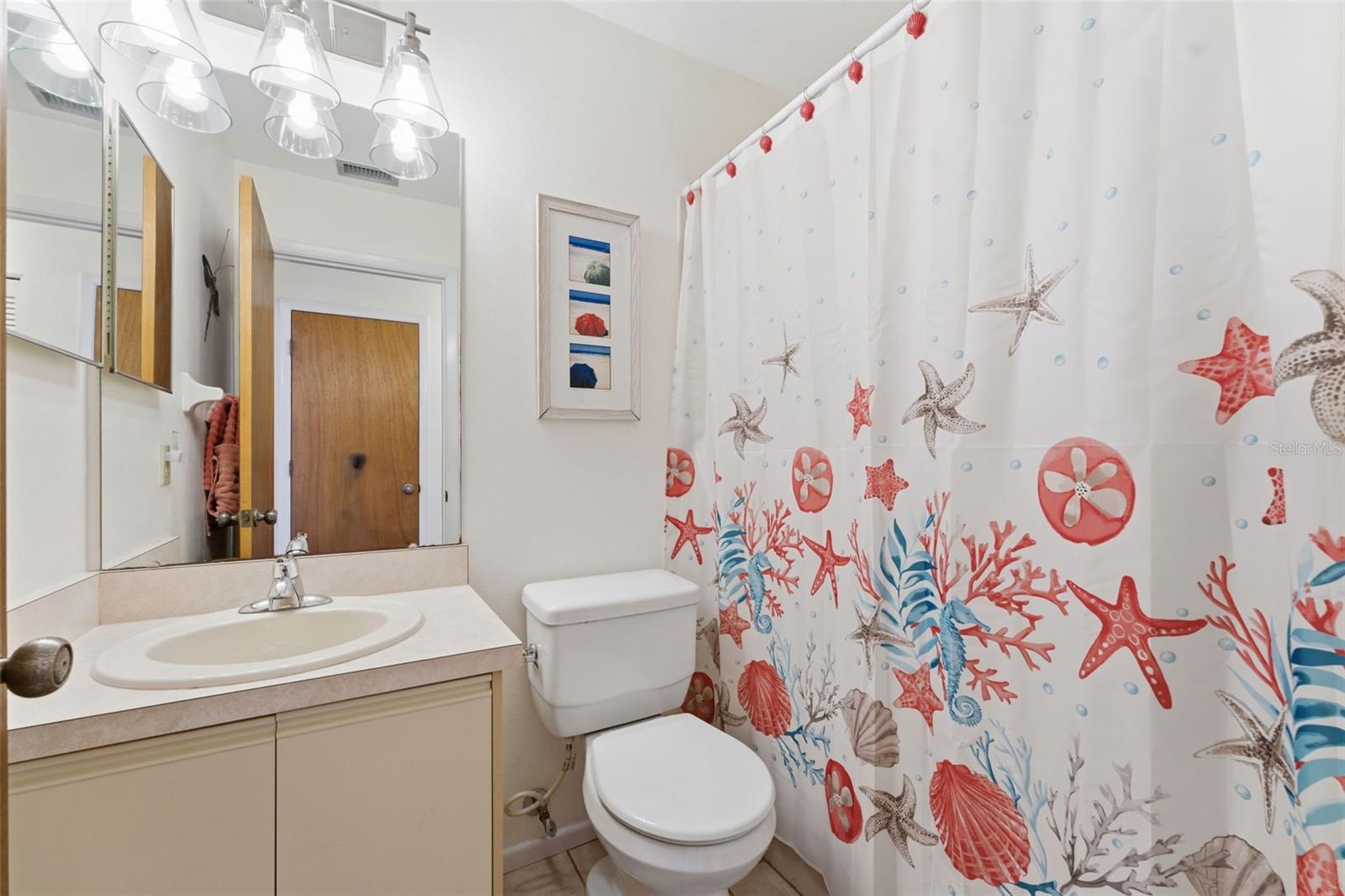 605 Apple Ln Property Photo 16