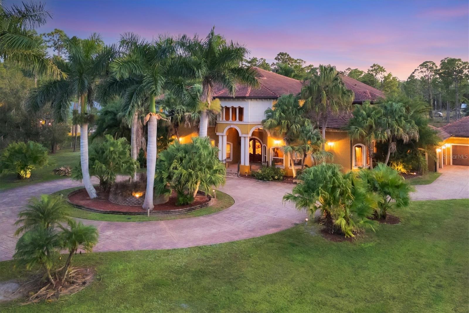 3657 Tropicaire Blvd Property Photo 1