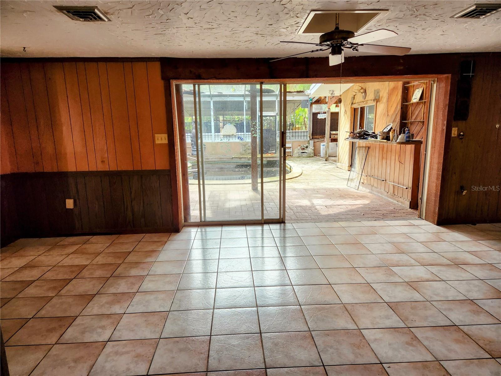286 Shamrock Dr Property Photo 8