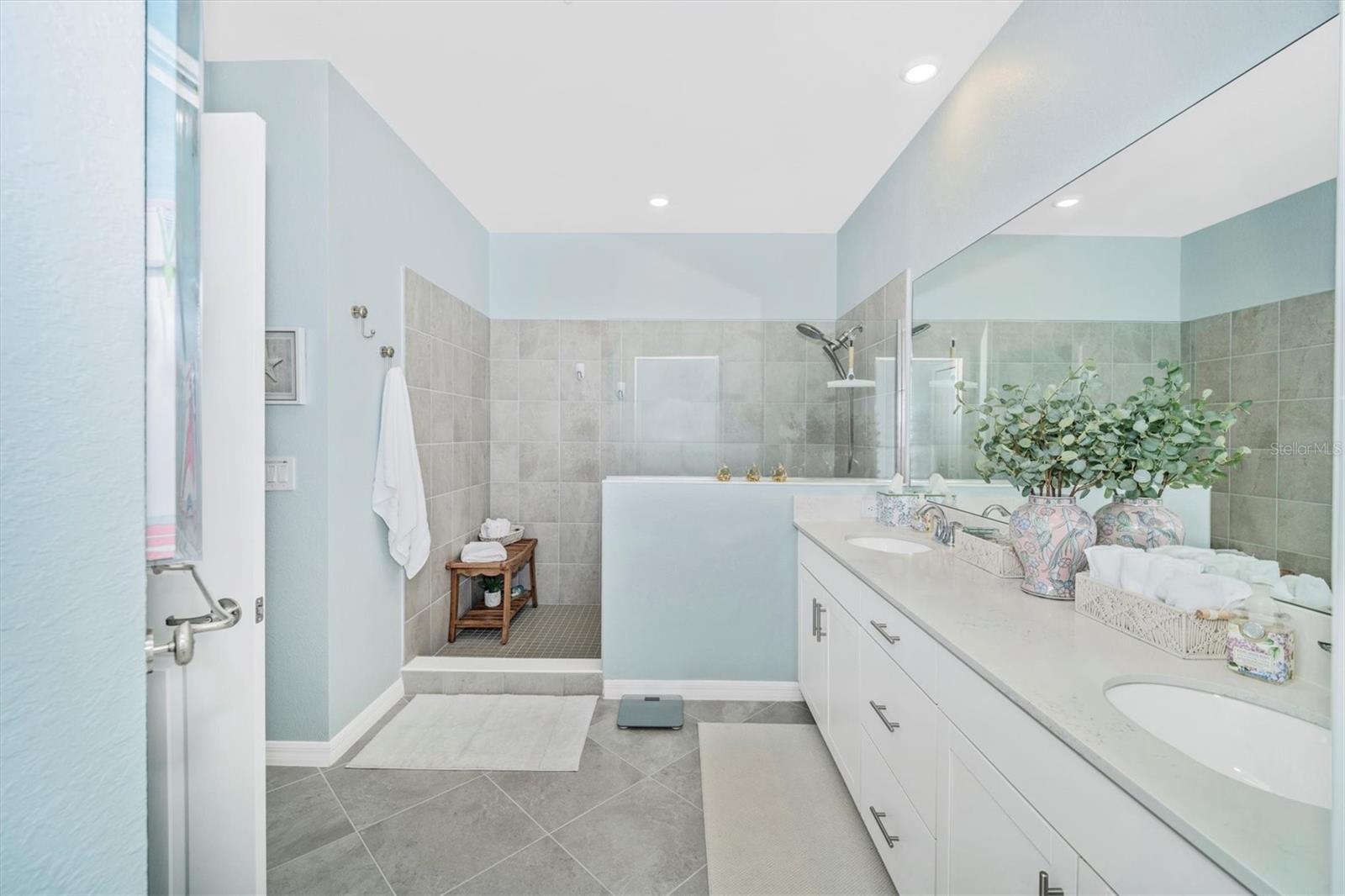 17740 Boracay Ct #202 Property Photo 29