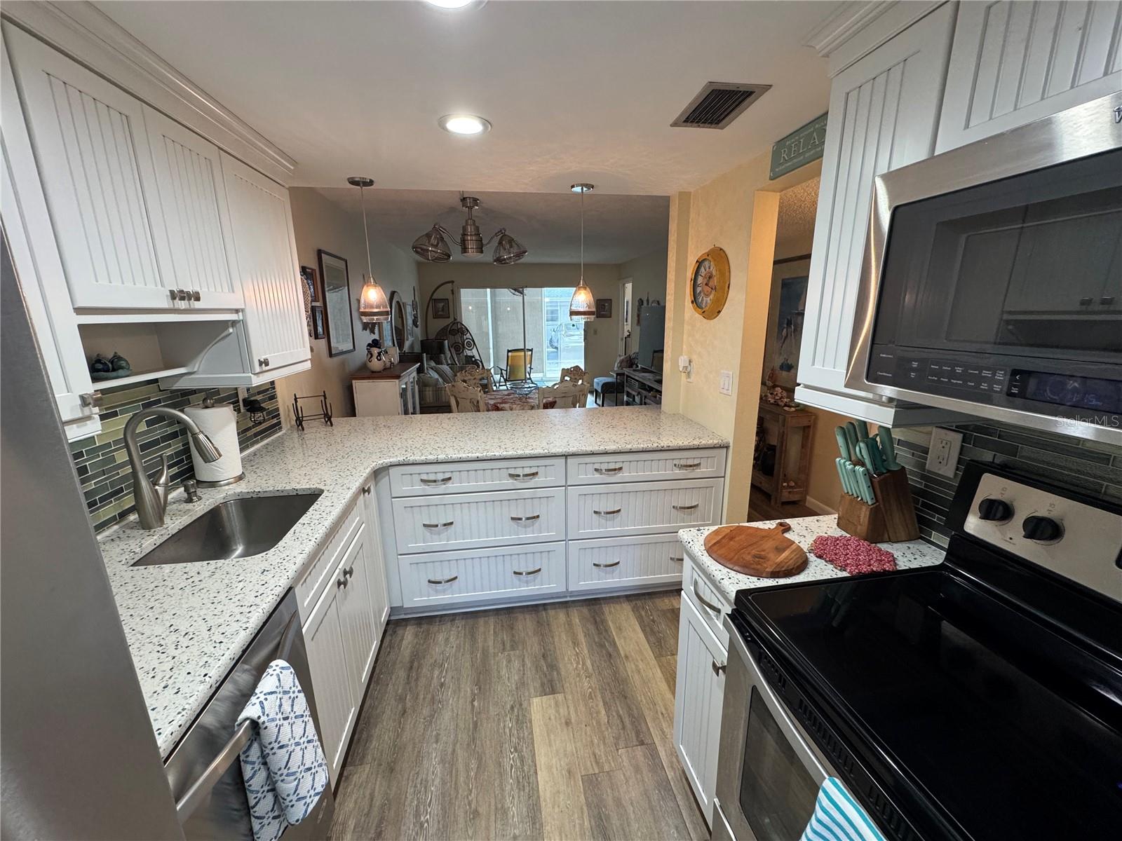1400 Tarpon Center Dr #111 Property Photo 8