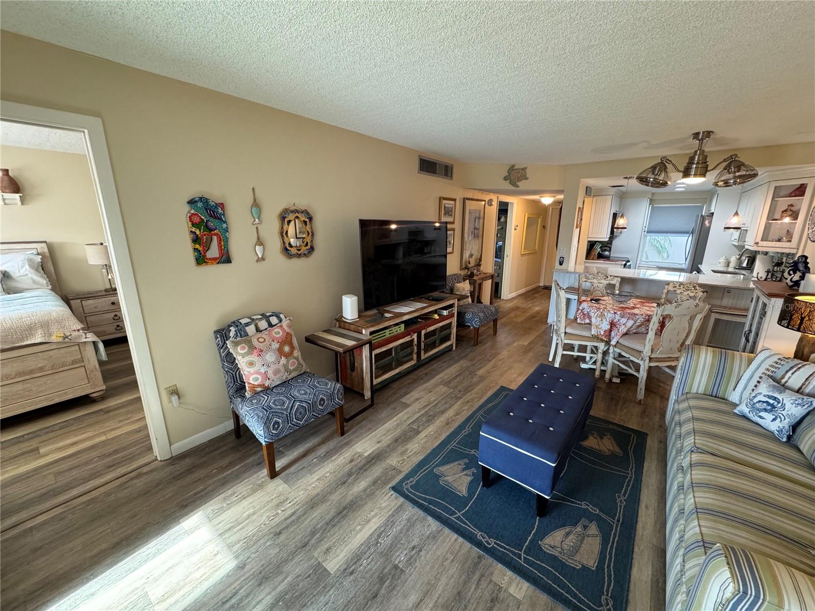1400 Tarpon Center Dr #111 Property Photo 13