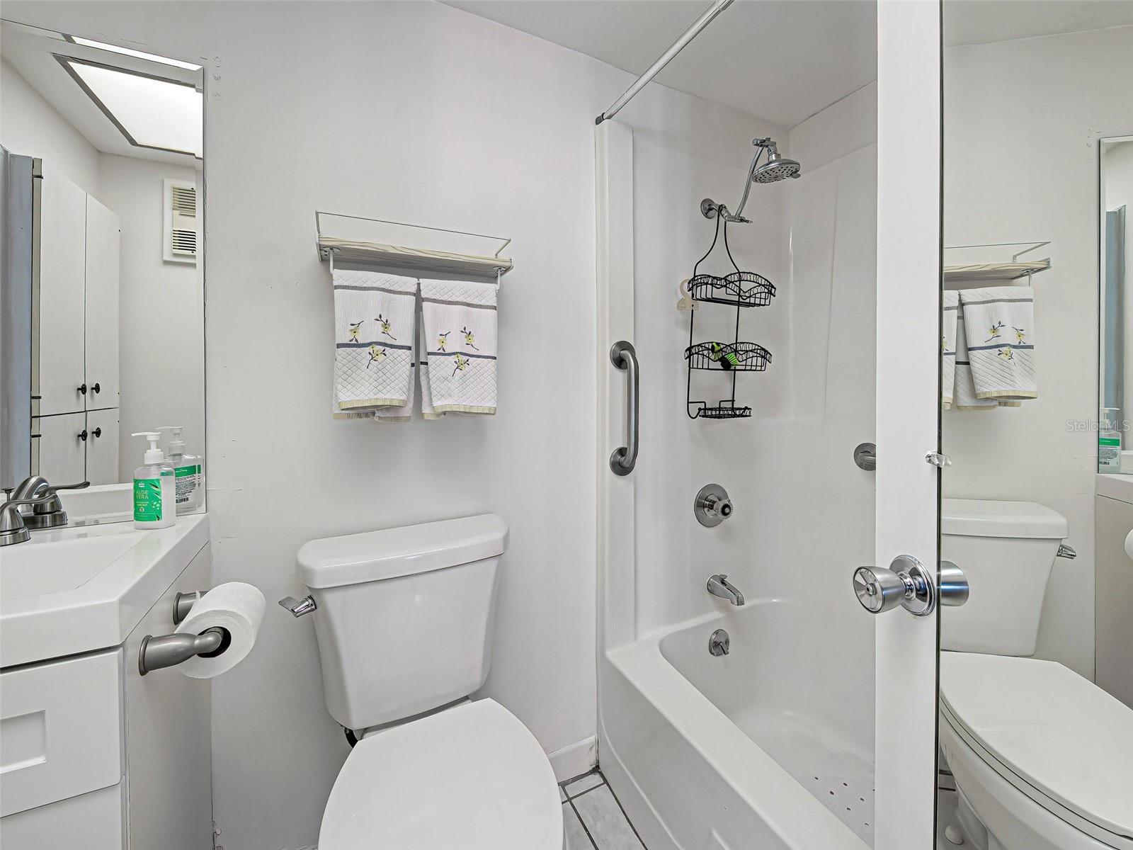 232 Saint Augustine Ave #105 Property Photo 37