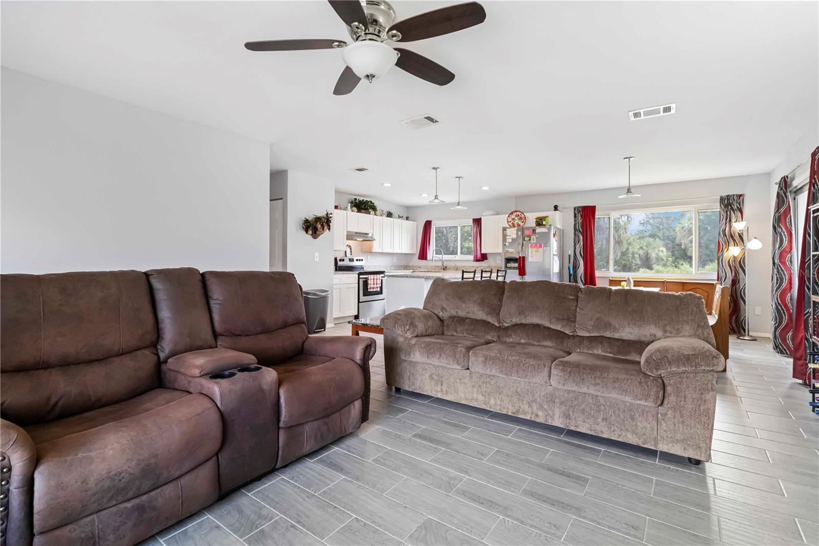 20550 Edgewater Dr Property Photo 10