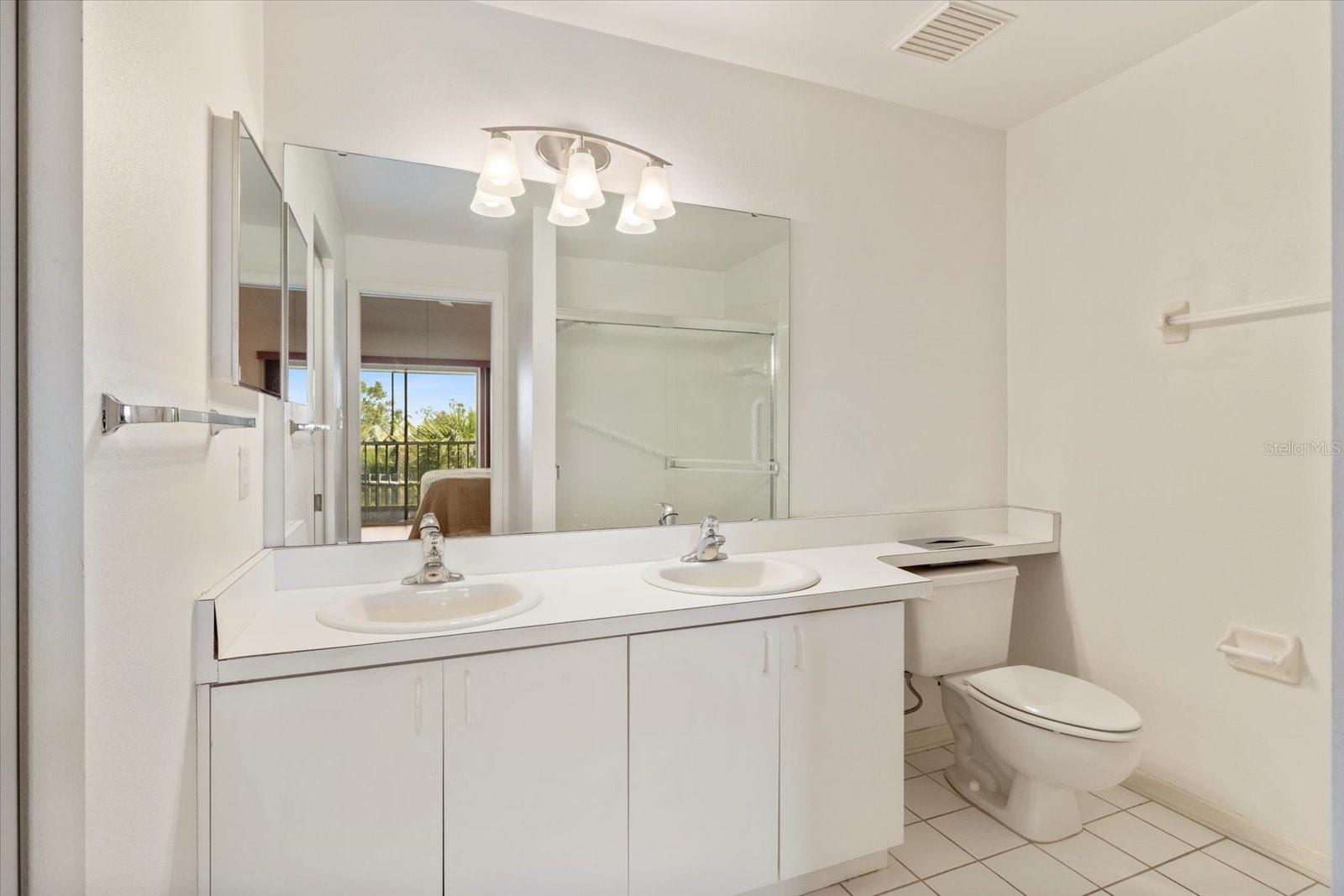 841 Waterside Dr #206 Property Photo 20