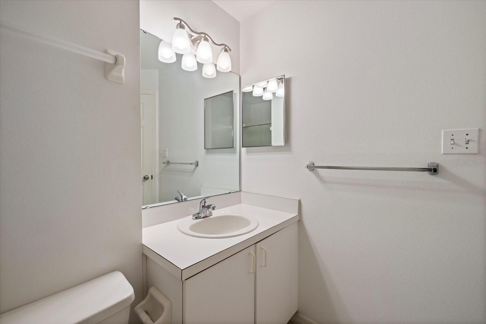 841 Waterside Dr #206 Property Photo 23