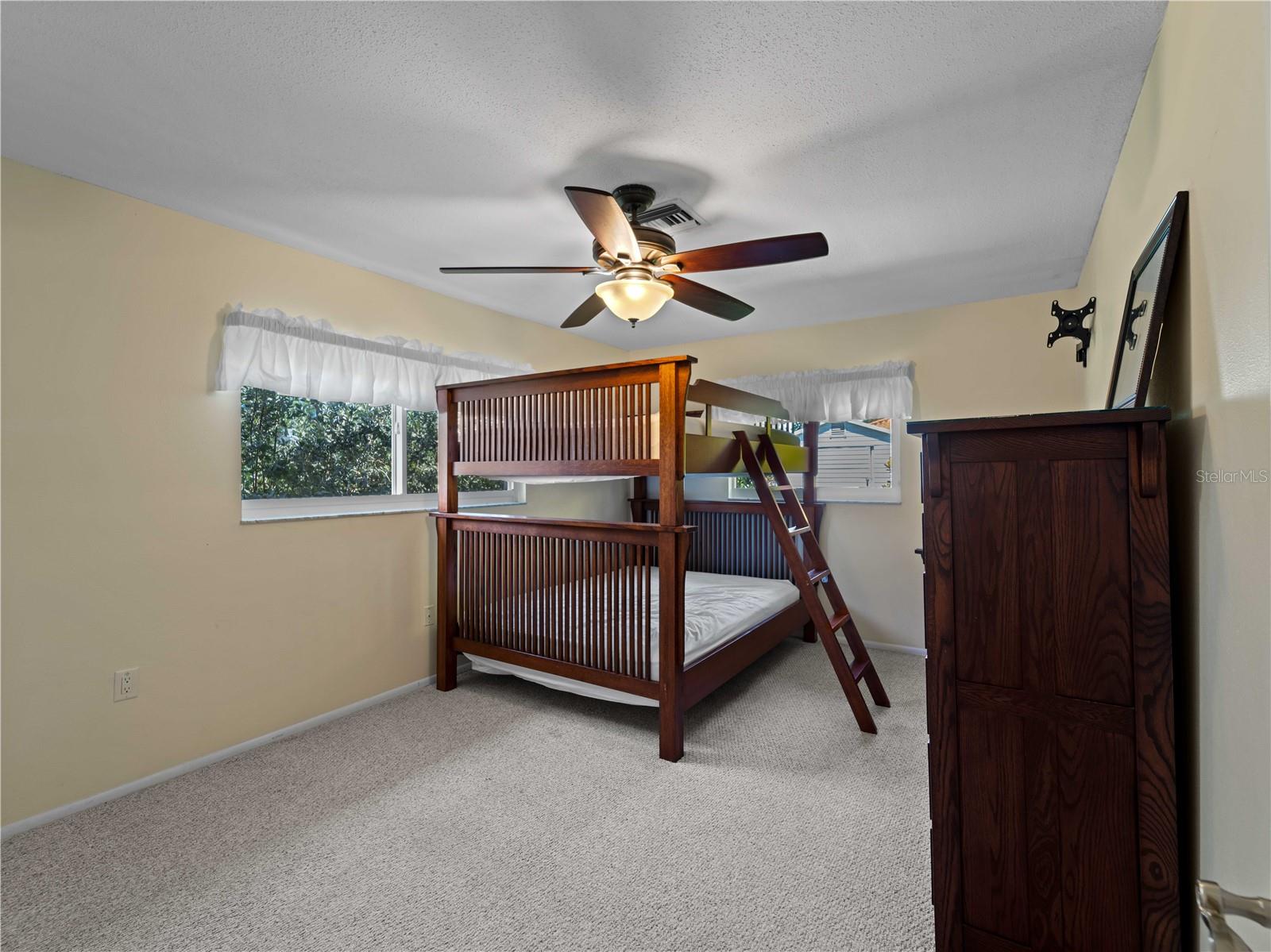 424 Baycrest Dr Property Photo 25
