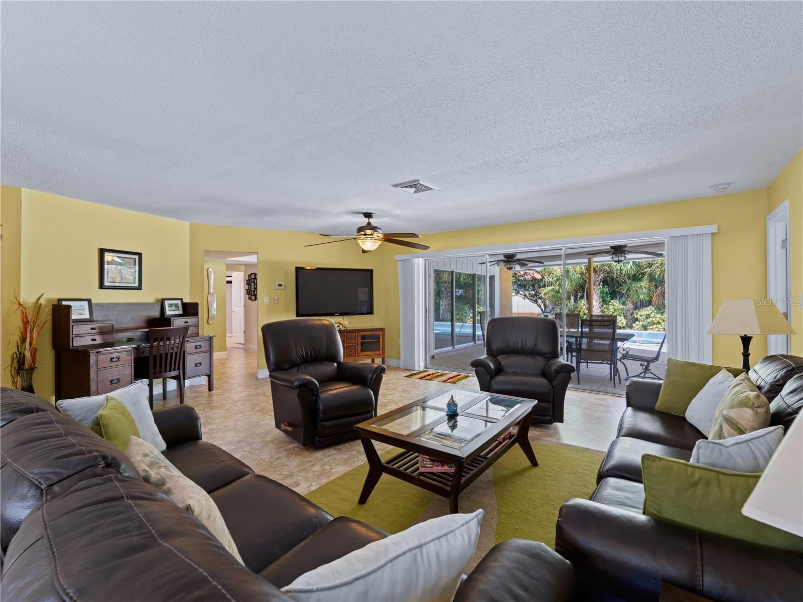 424 Baycrest Dr Property Photo 46