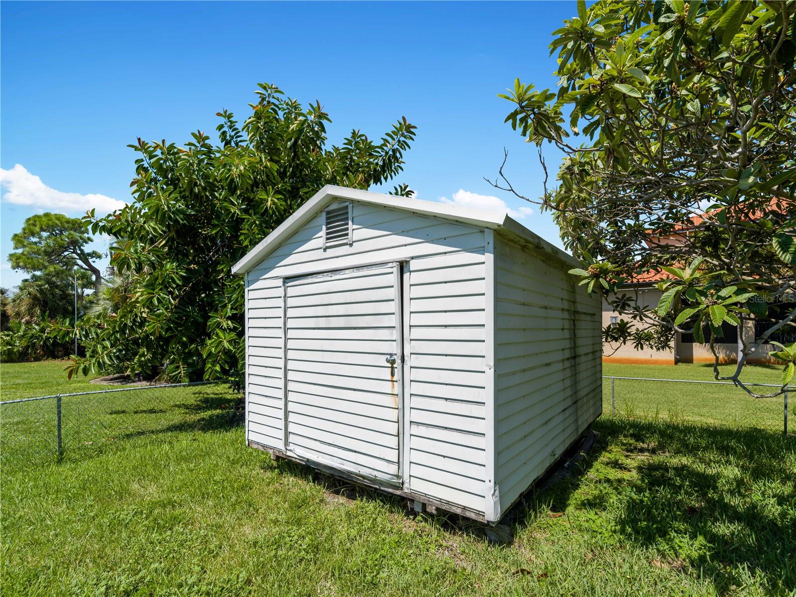 424 Baycrest Dr Property Photo 49