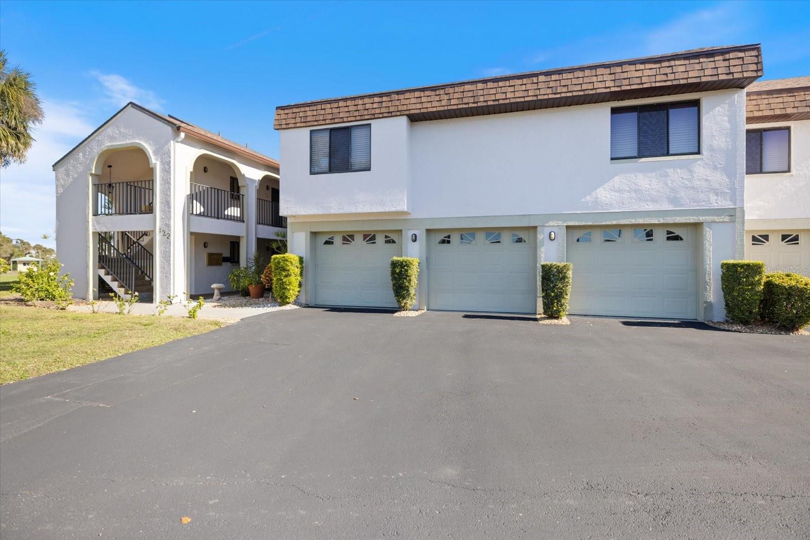 822 Capri Isles Blvd #107 Property Photo 1