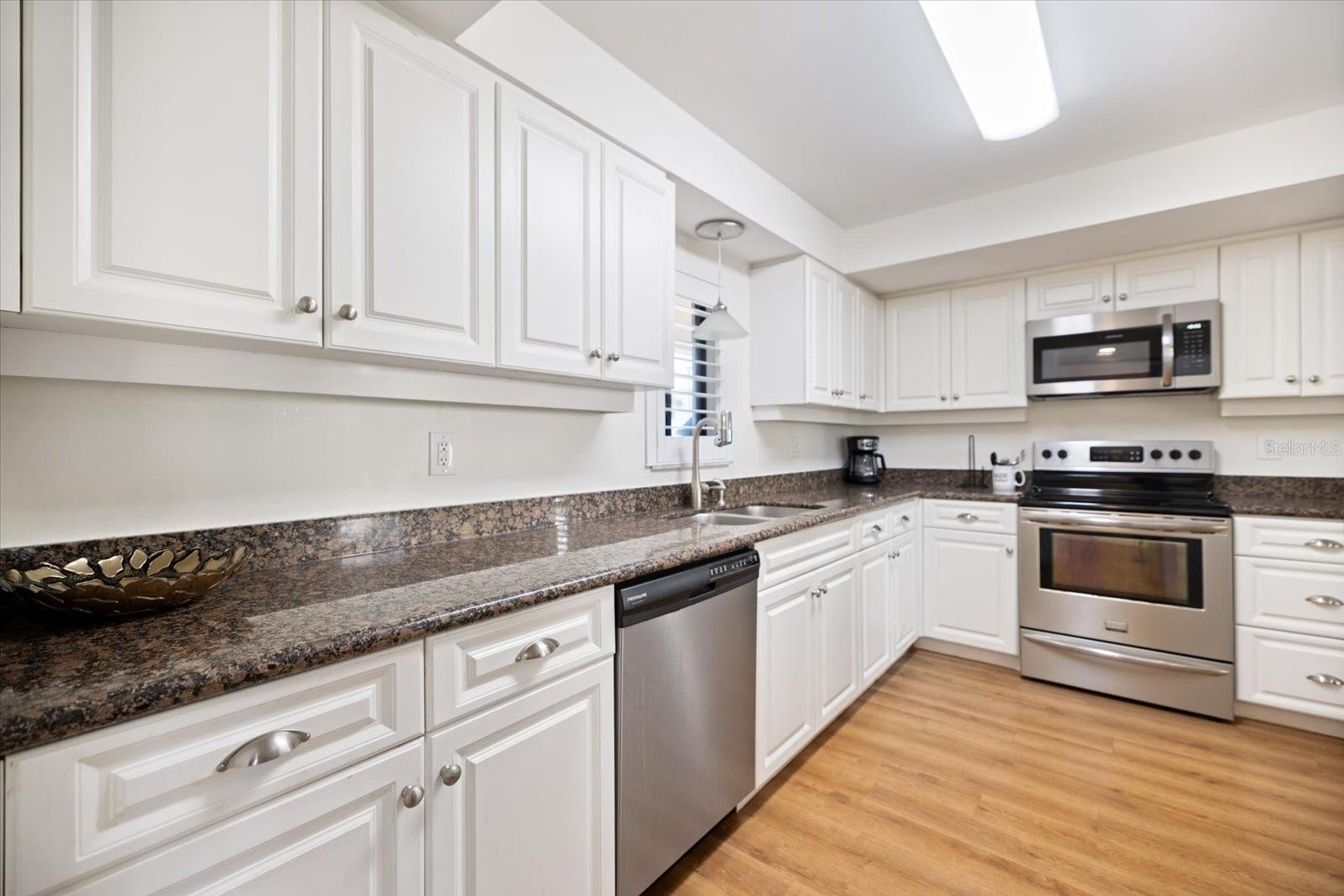 822 Capri Isles Blvd #107 Property Photo 17