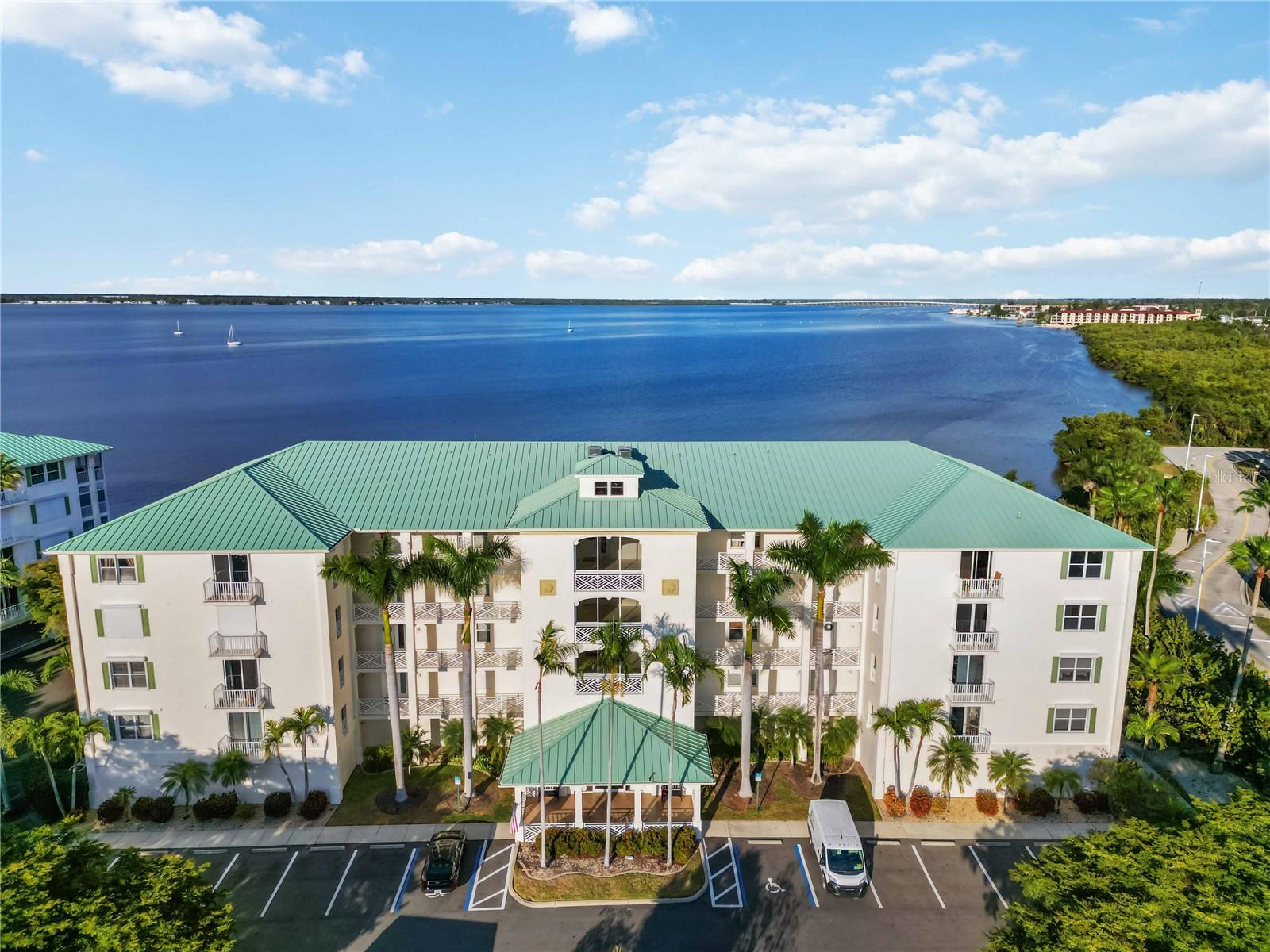 200 Harbor Walk Dr #322 Property Photo 1