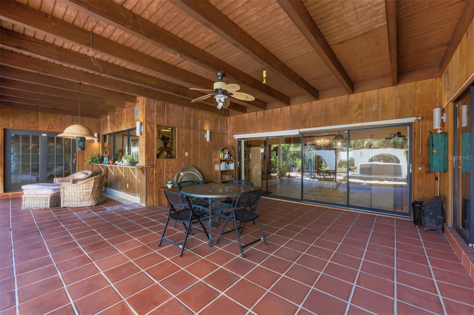 1066 Conover St Property Photo 51