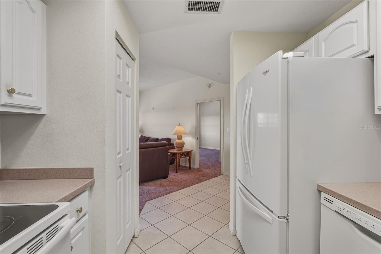 3730 Cadbury Cir #528 Property Photo 8