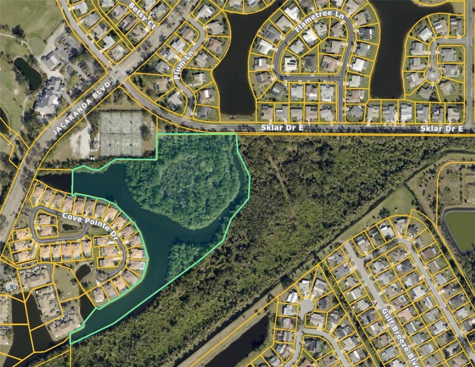 E Sklar Dr Property Photo 3
