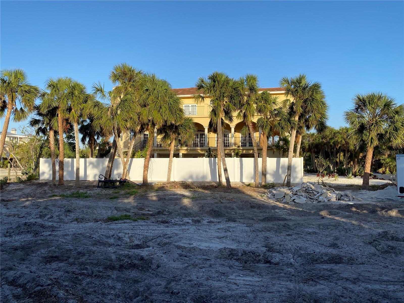 61 Palm Dr Property Photo 2