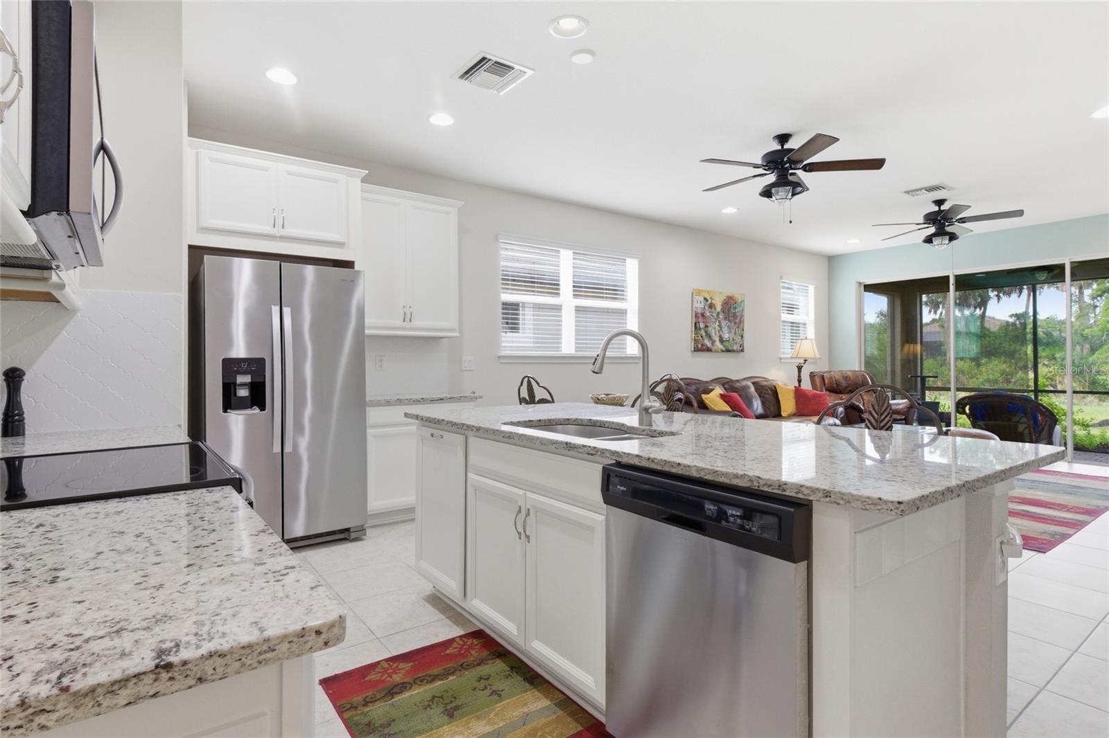 11940 Tapestry Ln Property Photo 7