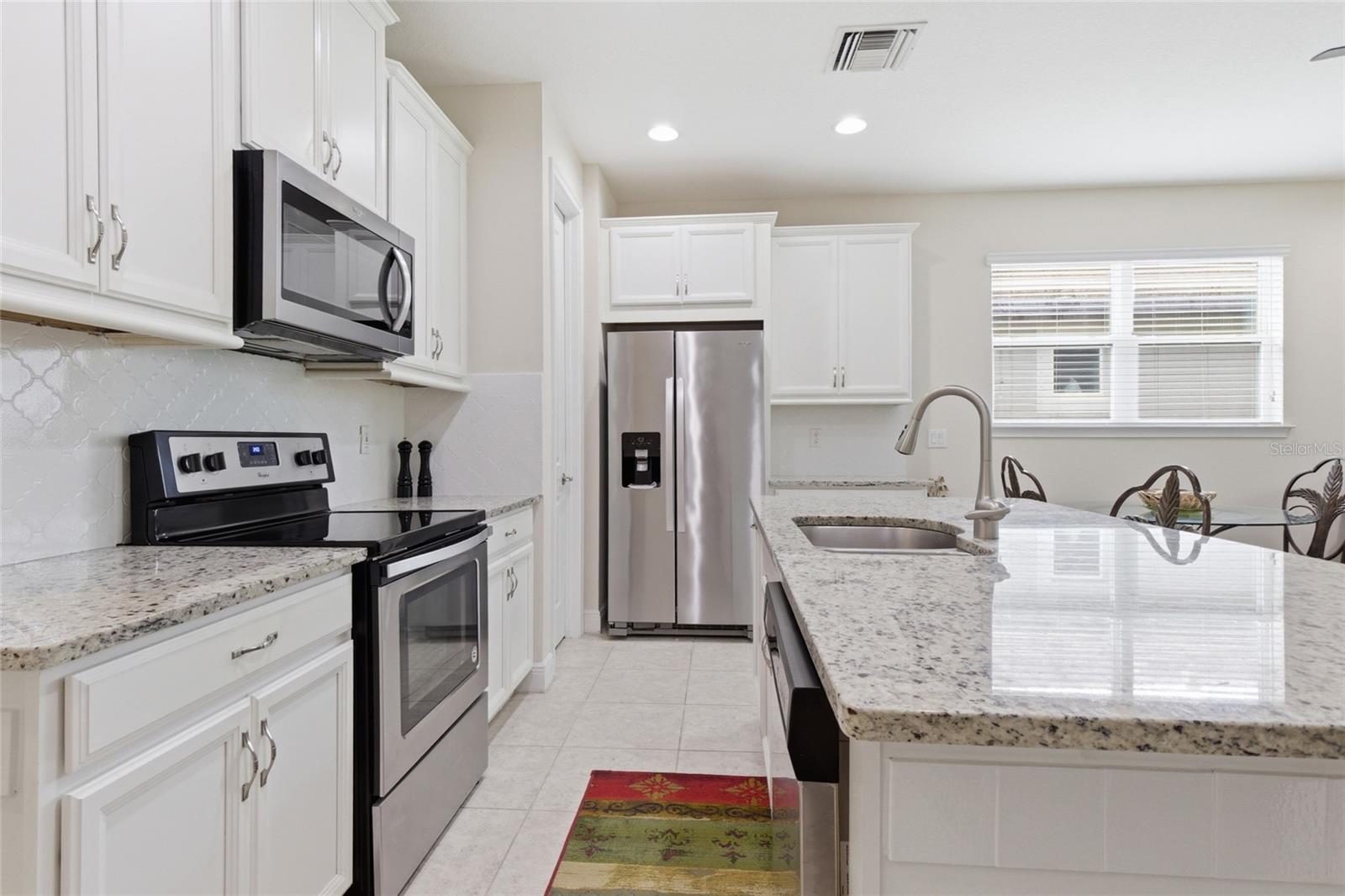 11940 Tapestry Ln Property Photo 8