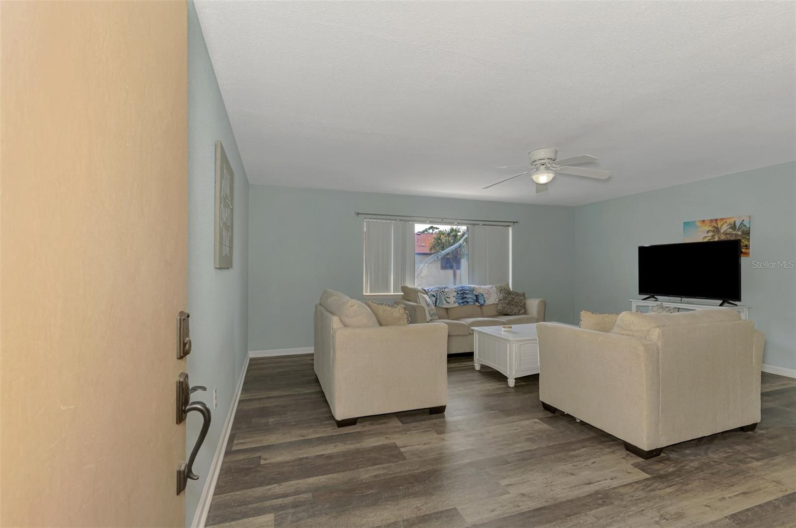 320 Base Ave E #224 Property Photo 8