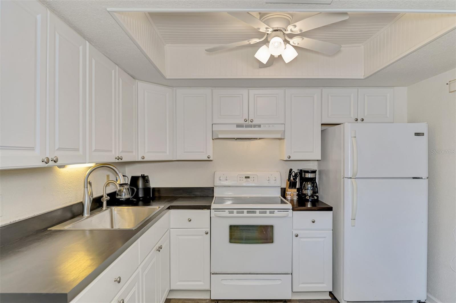 320 Base Ave E #224 Property Photo 18