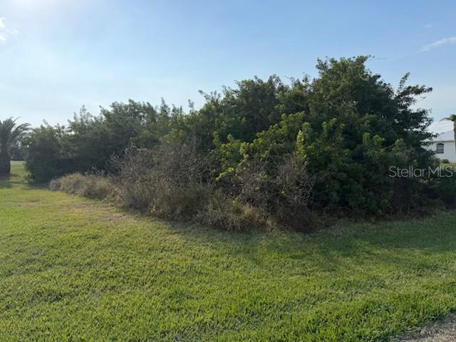 10 Windward Pl Property Photo 6