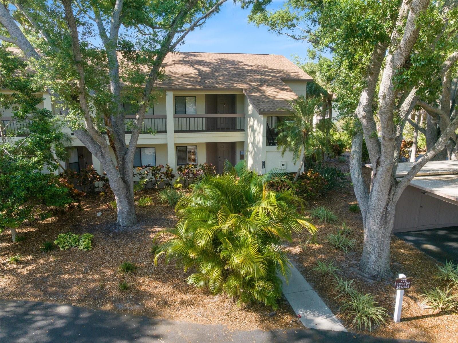 772 Bird Bay Dr N #104 Property Photo 2