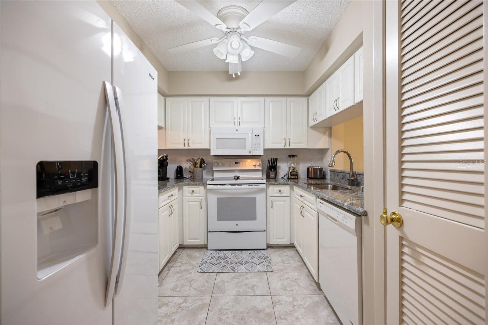 772 Bird Bay Dr N #104 Property Photo 8