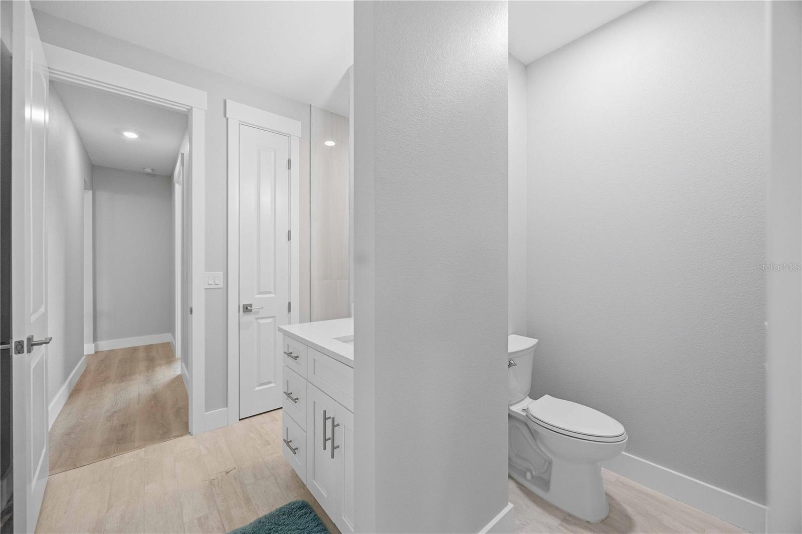 10443 Riverside Rd Property Photo 32
