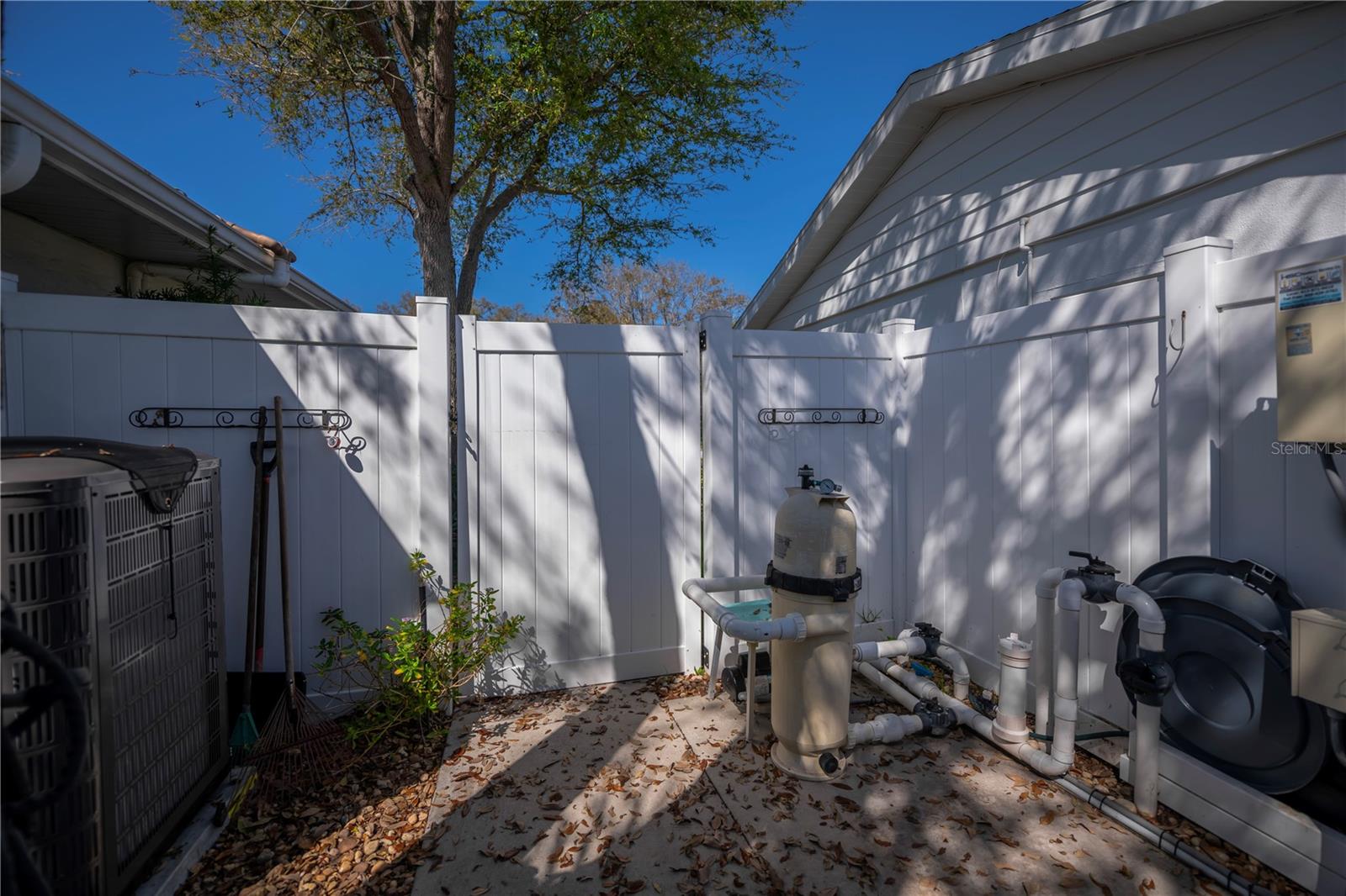 809 Nokomis Ave S Property Photo 59