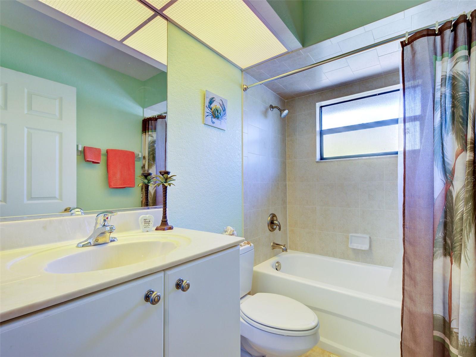 2135 Belvoir St Property Photo 27