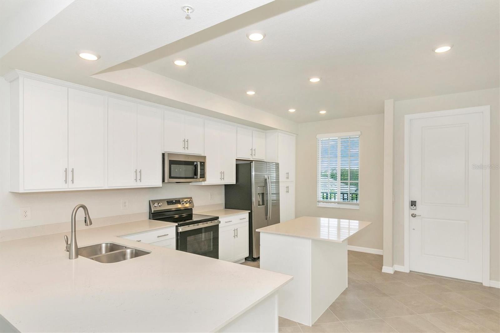12320 Wellen Golf St #305 Property Photo 4