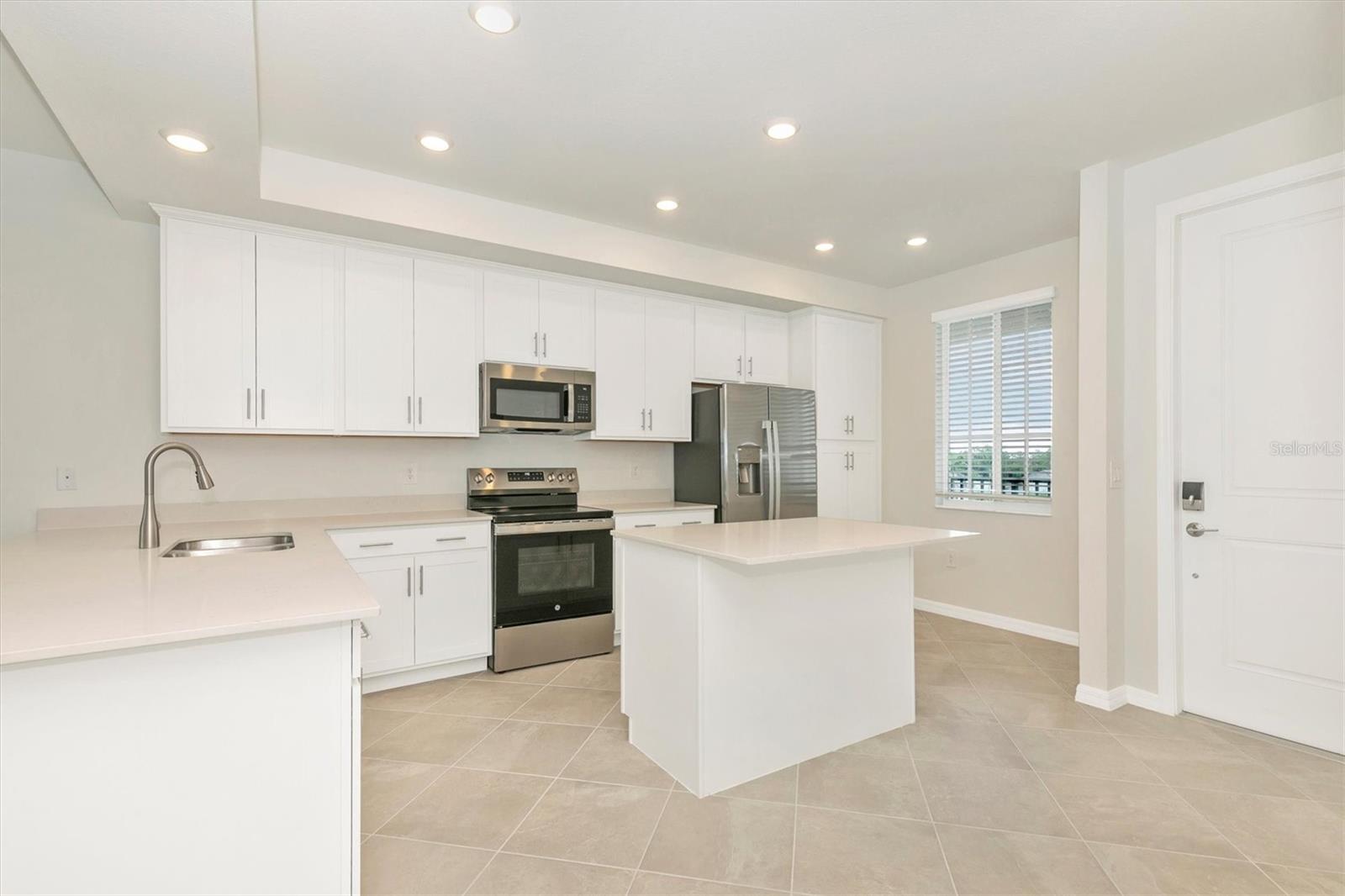 12320 Wellen Golf St #305 Property Photo 6