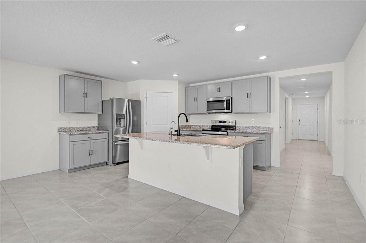 17319 Wheatberry Blvd Property Photo 2