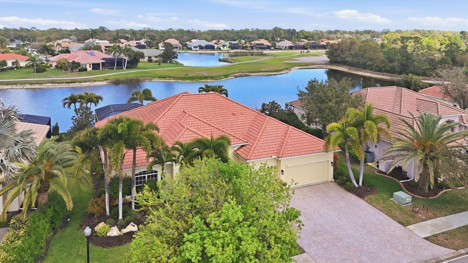1251 Tuscany Blvd Property Photo 4
