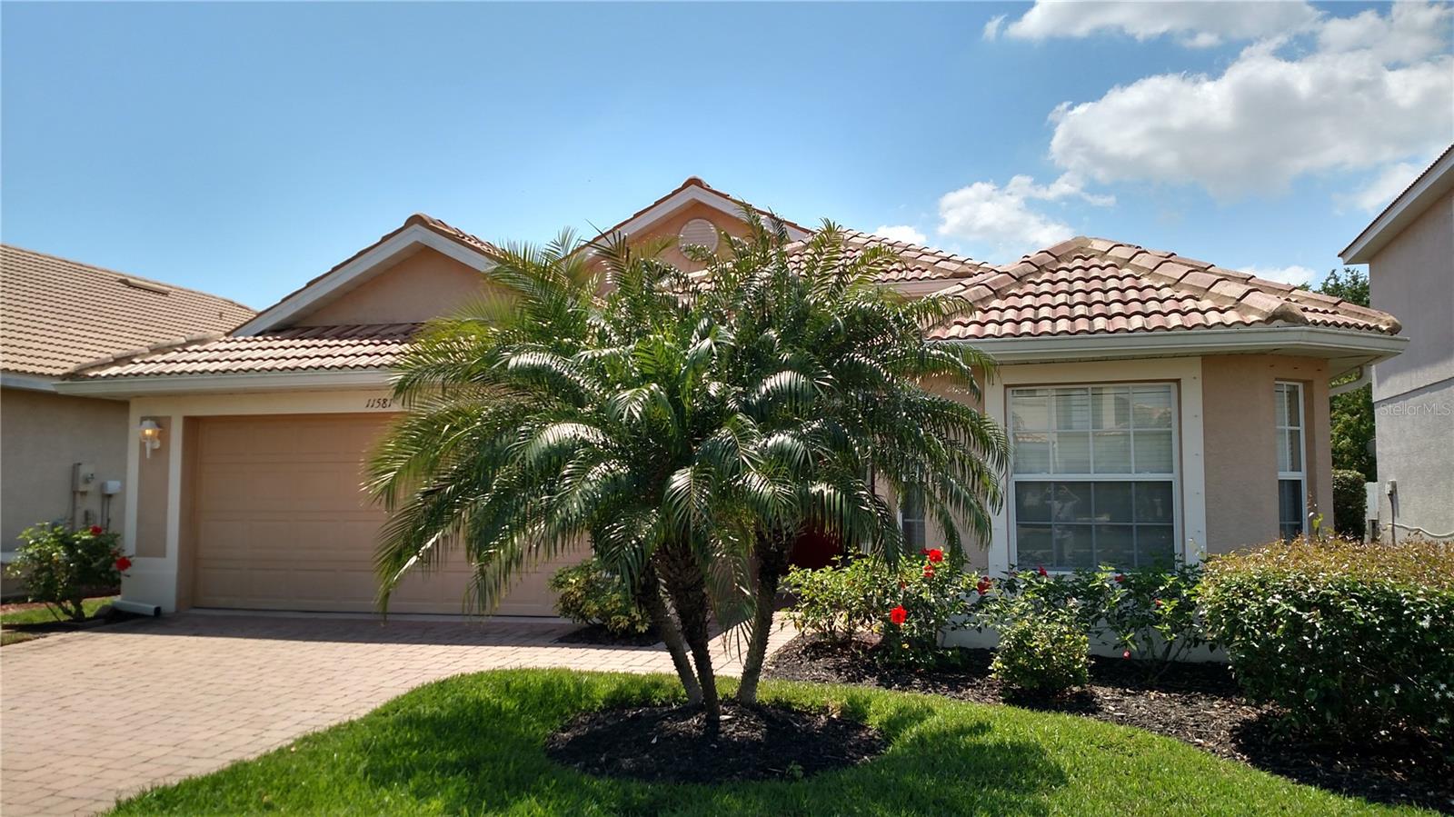 11581 DANCING RIVER DR Property Photo 1