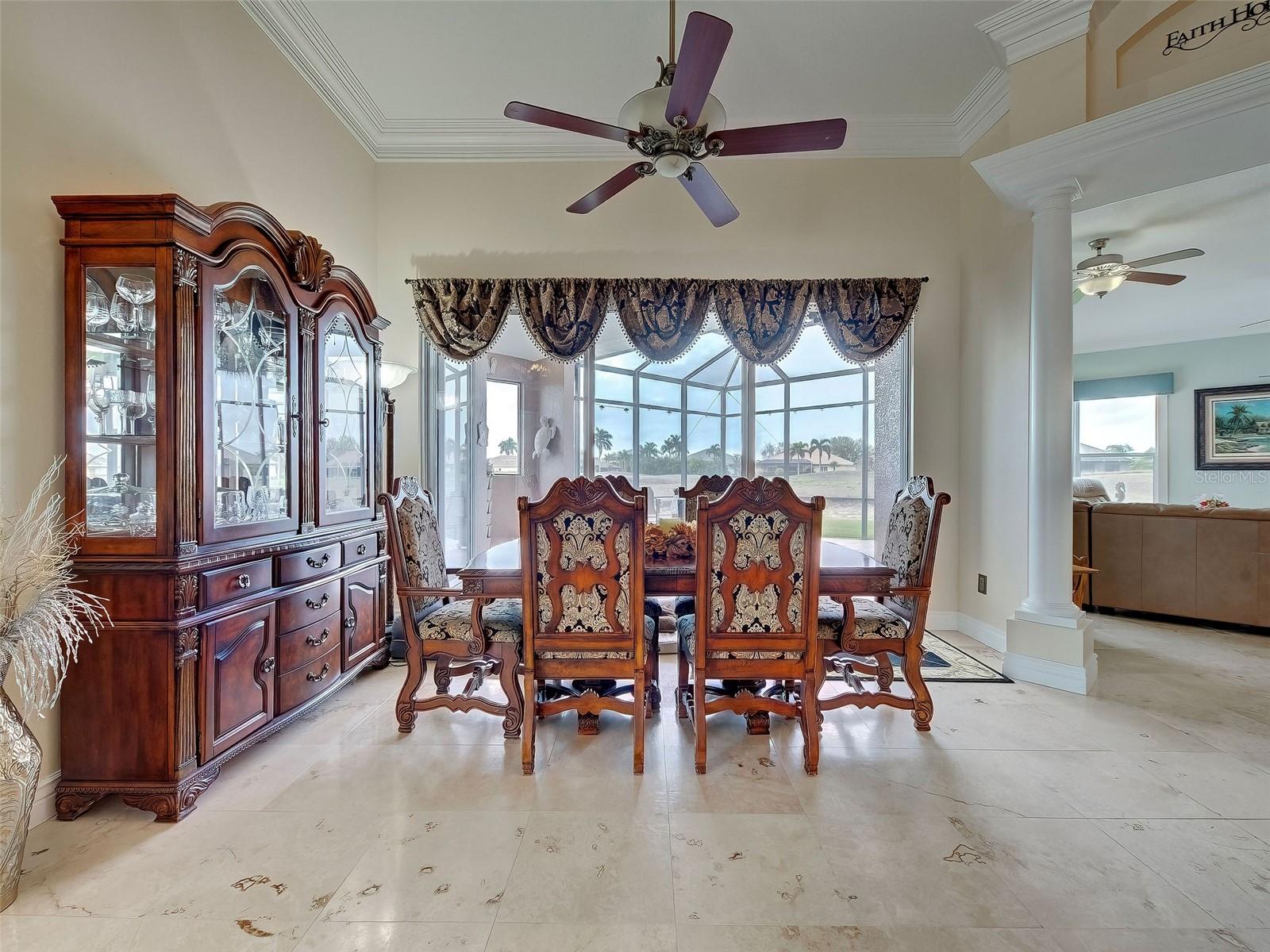 1645 Palmetto Palm Way Property Photo 8