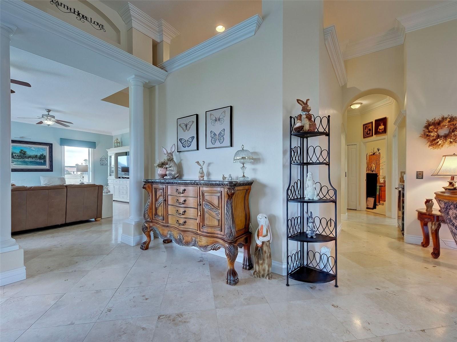 1645 Palmetto Palm Way Property Photo 9