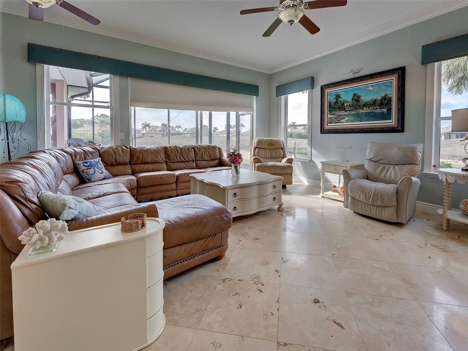 1645 Palmetto Palm Way Property Photo 11