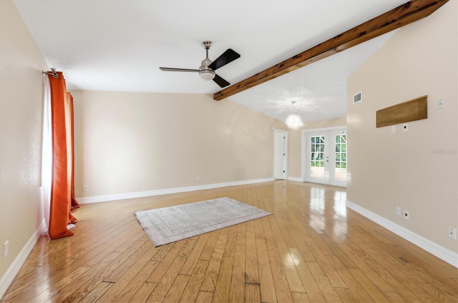 1114 Dewhurst St Property Photo 14